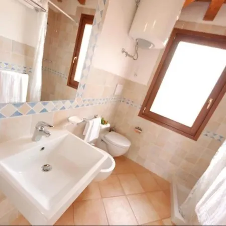 Apartment In Vignola Mare Near Sandy Beach 別荘 Vignola Mare